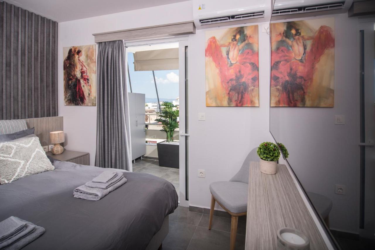 Urban Chic Luxury At The City Center Kalamata Luaran gambar