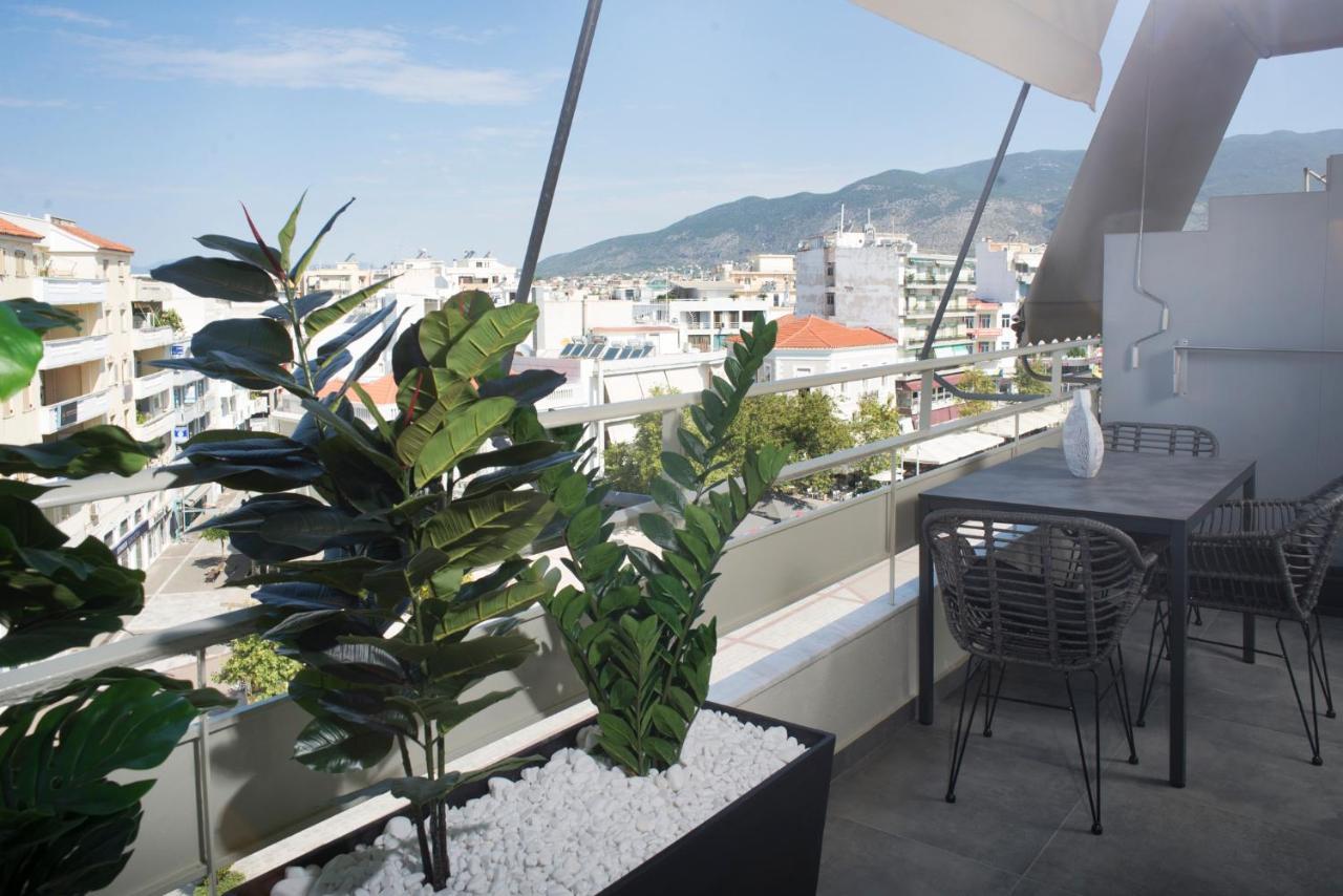 Urban Chic Luxury At The City Center Kalamata Luaran gambar